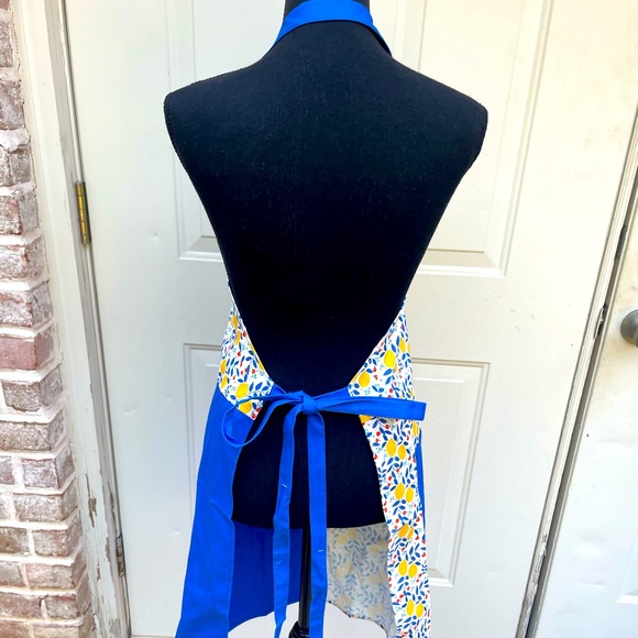 Garden Apron, Sweet Vine Design - Picture 2 of 7